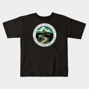 The Road Goes Ever On and On - Down From the Door Where It Began II - Fantasy Kids T-Shirt